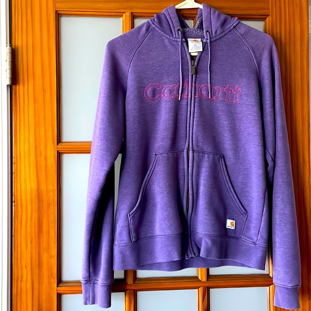 Women’s size small (4/6) Carhartt zip up hoodie